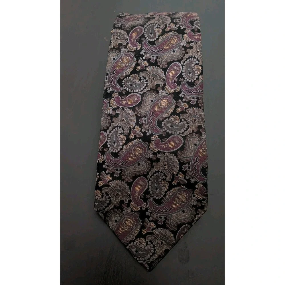 Robert Talbott Best Of Class Men's Necktie Tie 100% SILK Blk Purple Paisley 64